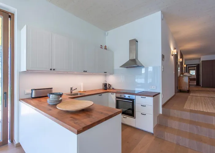 Am - Your Austrian *