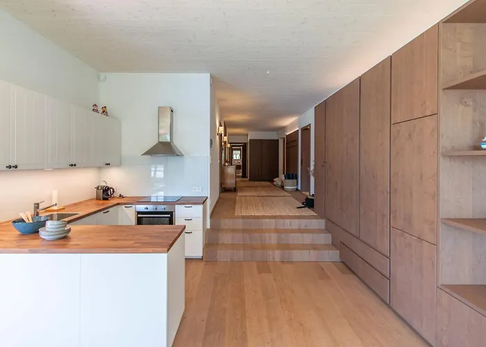 Am - Your Austrian *